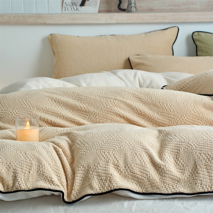 91家纺网 家纺一手货源 找家纺 兰紫橙家纺 2025新款牛奶绒嵌边提花剪花四件套（含买家秀） 织梦-米咖