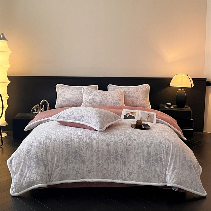诺梵 2025新款8斤立体雕花牛奶绒四件套_控价标准高于139，加大高于149 花朝梦-灰