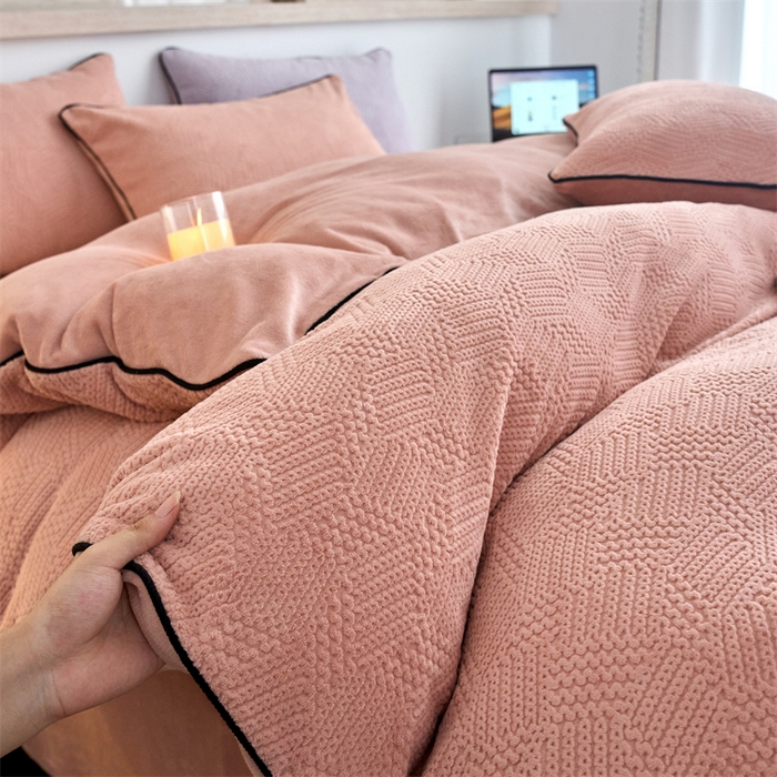 91家纺网 家纺一手货源 找家纺 兰紫橙家纺 2025新款牛奶绒嵌边提花剪花四件套（含买家秀） 织梦-暖咖