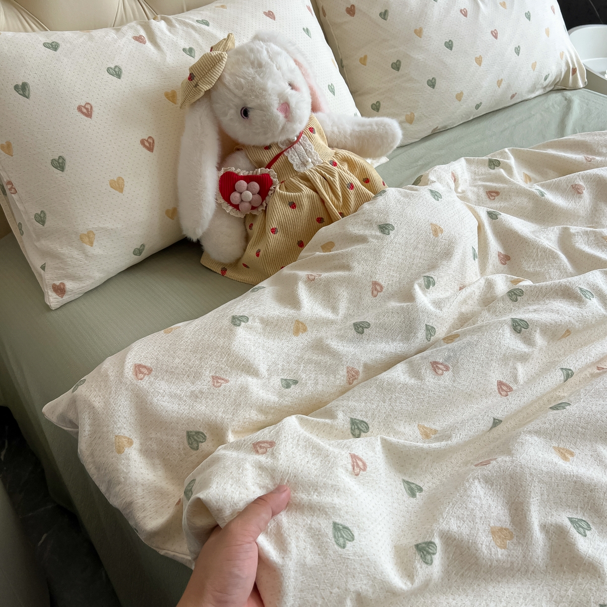 91家纺网 家纺一手货源 找家纺 韩巢家纺 2025新款双层纱床上用品四件套热销款超柔学生宿舍床单被套三件套 浪漫世界