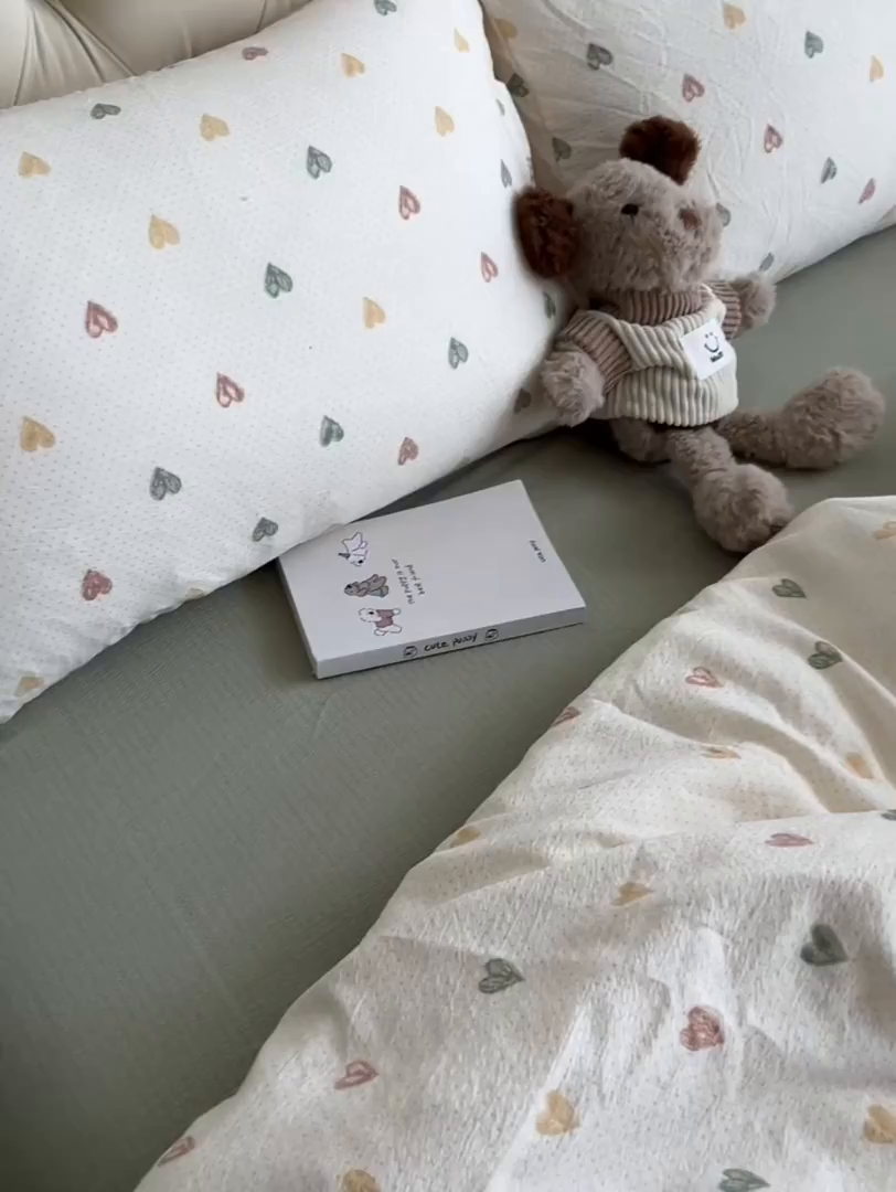 91家纺网 家纺一手货源 找家纺 韩巢家纺 2025新款双层纱床上用品四件套热销款超柔学生宿舍床单被套三件套 浪漫世界