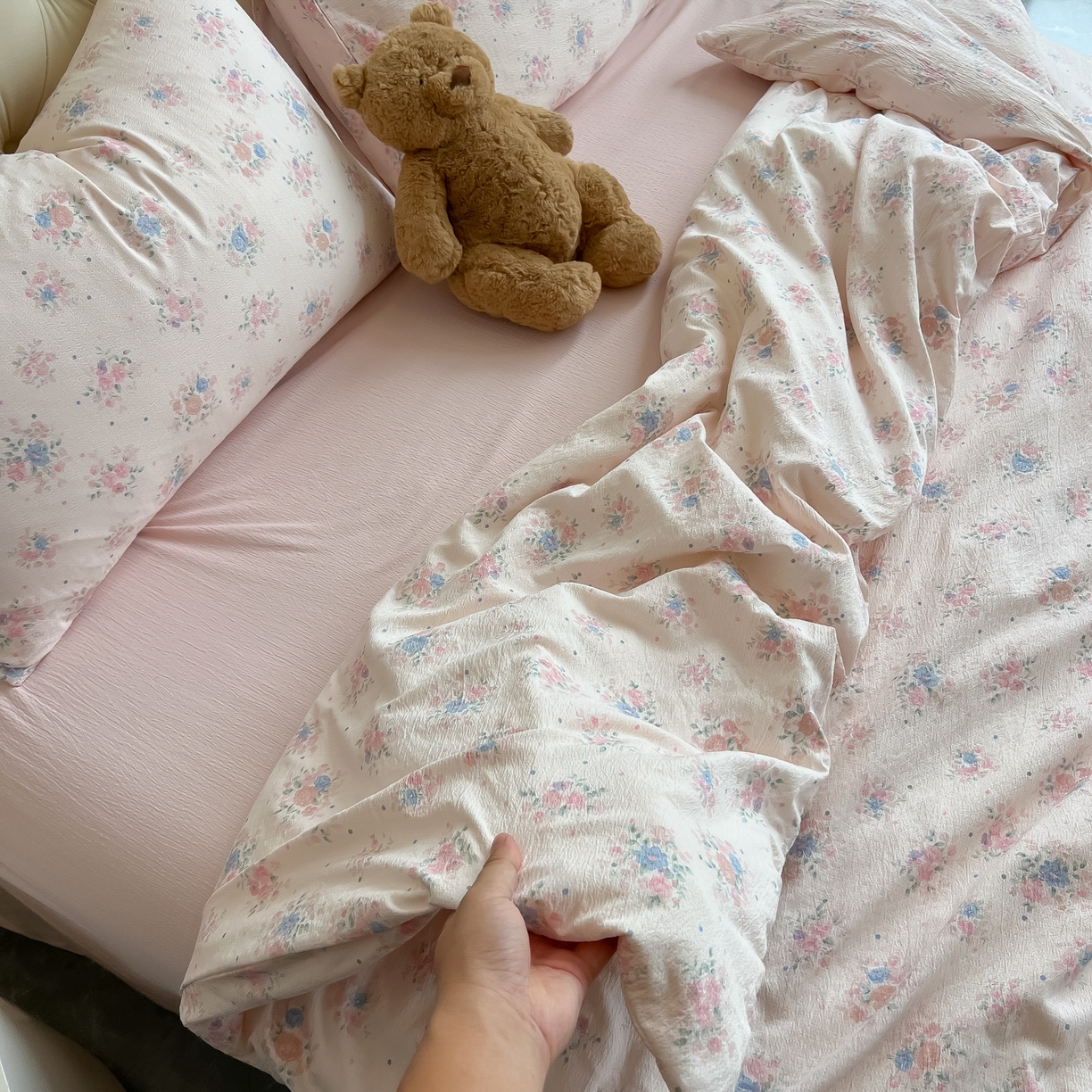 91家纺网 家纺一手货源 找家纺 韩巢家纺 2025新款双层纱床上用品四件套热销款超柔学生宿舍床单被套三件套 芊芊花海