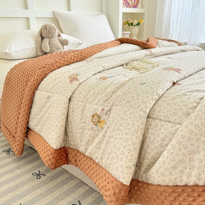 91家纺网 家纺一手货源 找家纺 宜梦家居 2025新款全棉纯棉豆豆被被子被芯 BT-萌萌狮