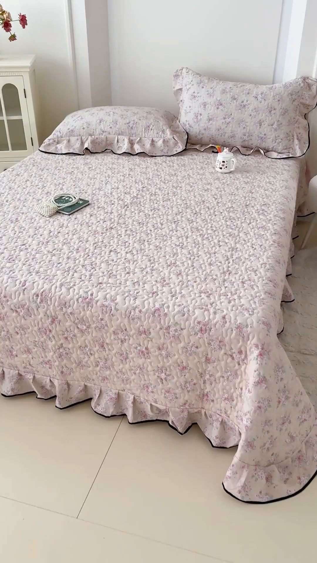 91家纺网 家纺一手货源 找家纺 999家纺 2025新款A类云感原麻双层纱床盖四件套 春天里【花边款】