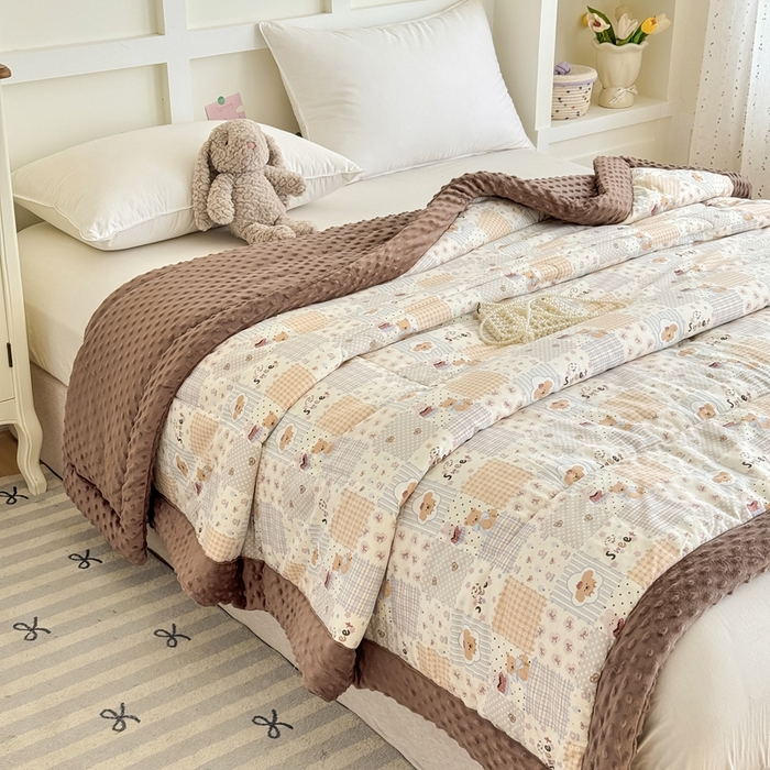 91家纺网 家纺一手货源 找家纺 宜梦家居 2025新款全棉纯棉豆豆被被子被芯 BT-密罐团团