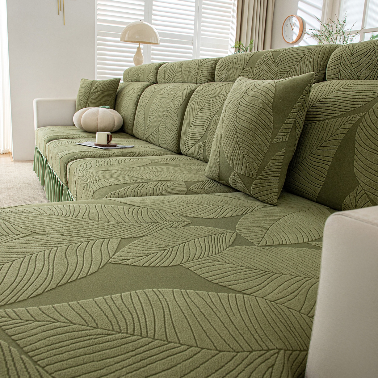 91家纺网 家纺一手货源 找家纺 沐沐家纺 2026新款霏叶裙边沙发笠 墨玉绿