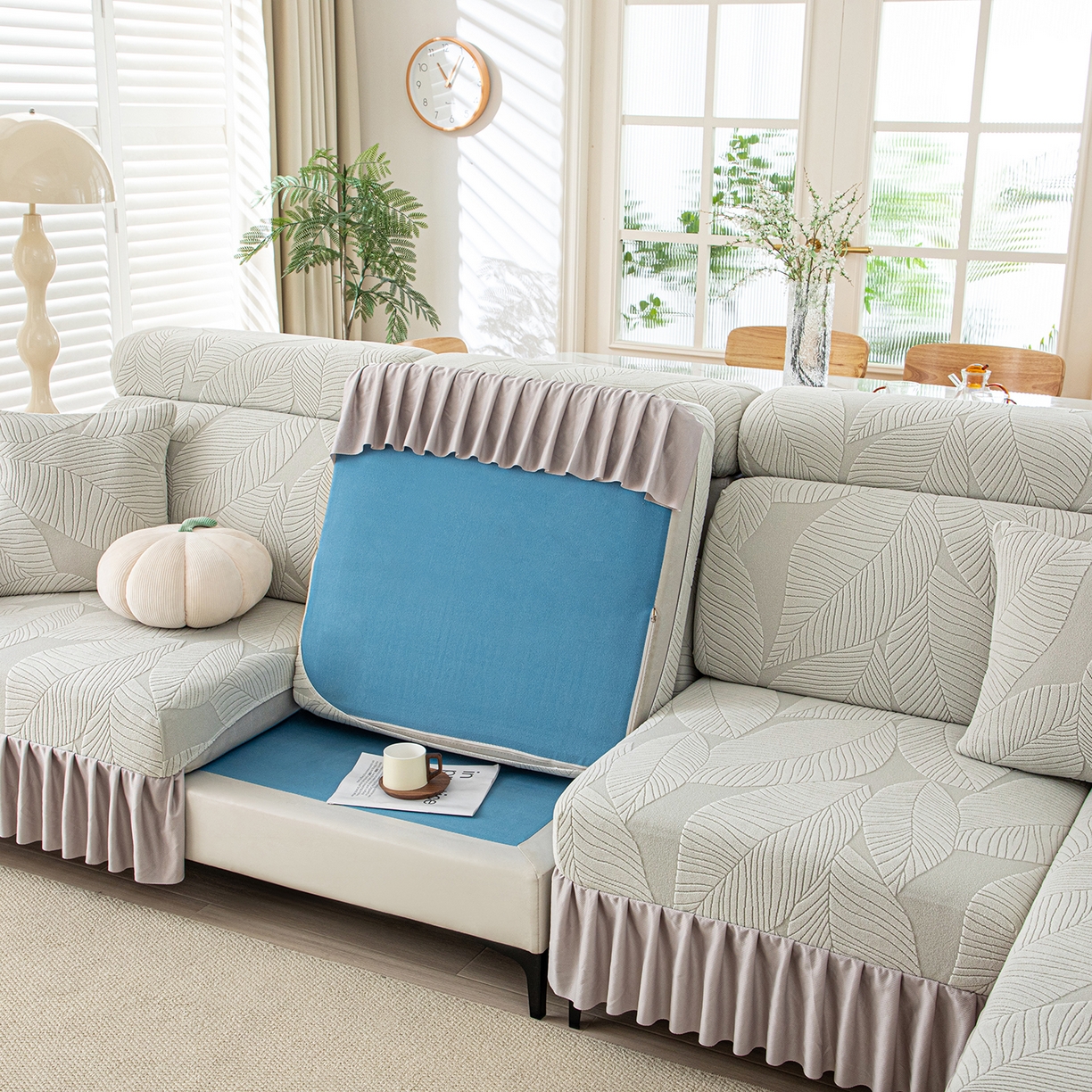 91家纺网 家纺一手货源 找家纺 沐沐家纺 2026新款霏叶裙边沙发笠 浅灰