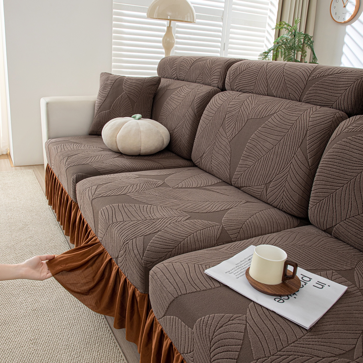 91家纺网 家纺一手货源 找家纺 沐沐家纺 2026新款霏叶裙边沙发笠 咖啡色