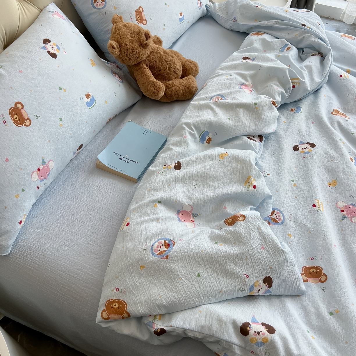 91家纺网 家纺一手货源 找家纺 韩巢家纺 2025新款双层纱床上用品四件套热销款超柔学生宿舍床单被套三件套 生日宴会兰