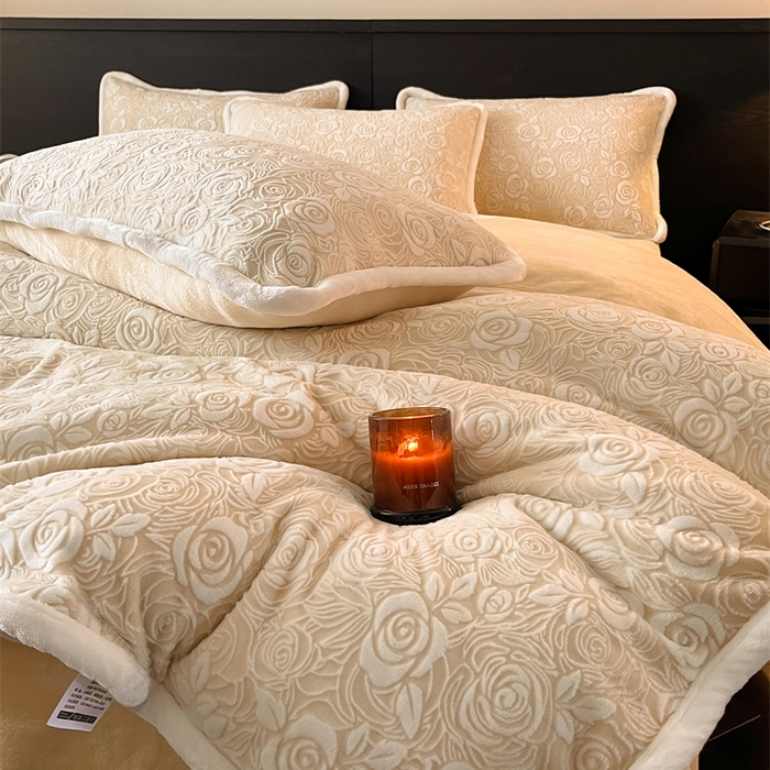 91家纺网 家纺一手货源 找家纺 诺梵 2025新款立体雕花牛奶绒四件套_控价标准高于149，加大高于159 玫瑰之约-黄