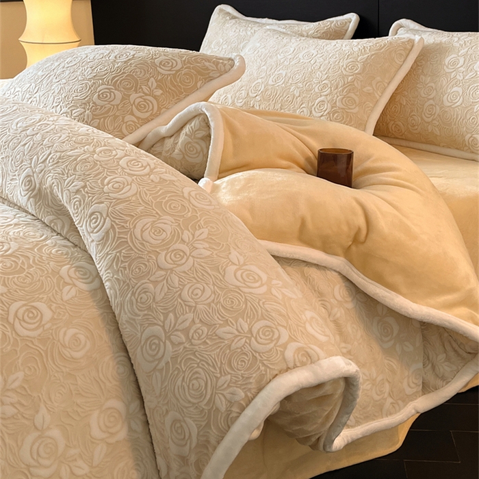 91家纺网 家纺一手货源 找家纺 诺梵 2025新款立体雕花牛奶绒四件套_控价标准高于149，加大高于159 玫瑰之约-黄