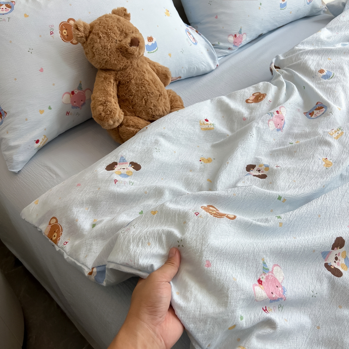 91家纺网 家纺一手货源 找家纺 韩巢家纺 2025新款双层纱床上用品四件套热销款超柔学生宿舍床单被套三件套 生日宴会兰