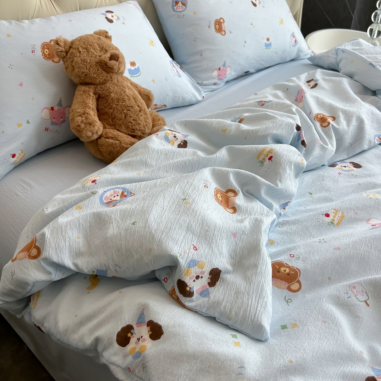 91家纺网 家纺一手货源 找家纺 韩巢家纺 2025新款双层纱床上用品四件套热销款超柔学生宿舍床单被套三件套 生日宴会兰