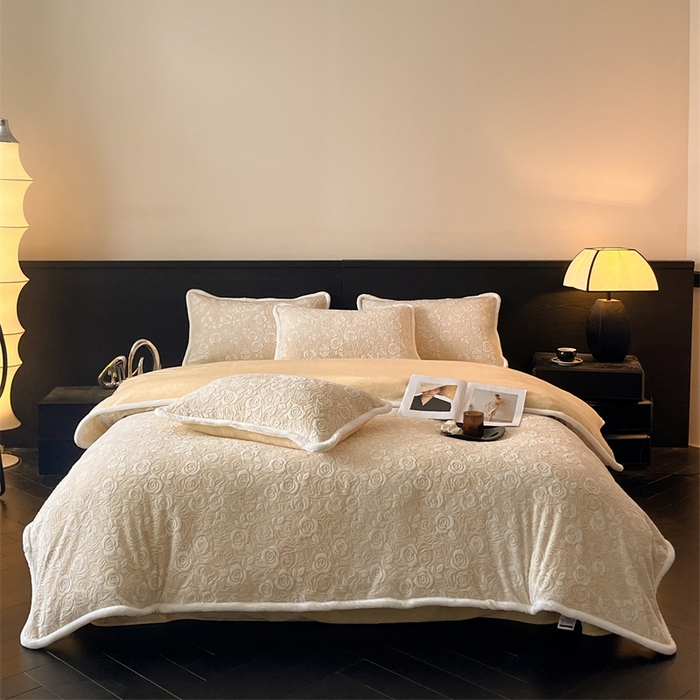 诺梵 2025新款立体雕花牛奶绒四件套_控价标准高于149，加大高于159 玫瑰之约-黄