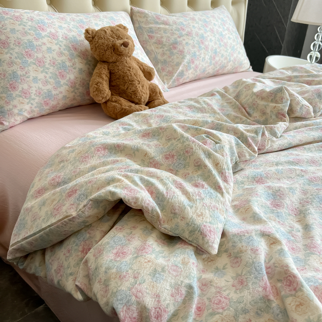 91家纺网 家纺一手货源 找家纺 韩巢家纺 2025新款双层纱床上用品四件套热销款超柔学生宿舍床单被套三件套 童话花岛