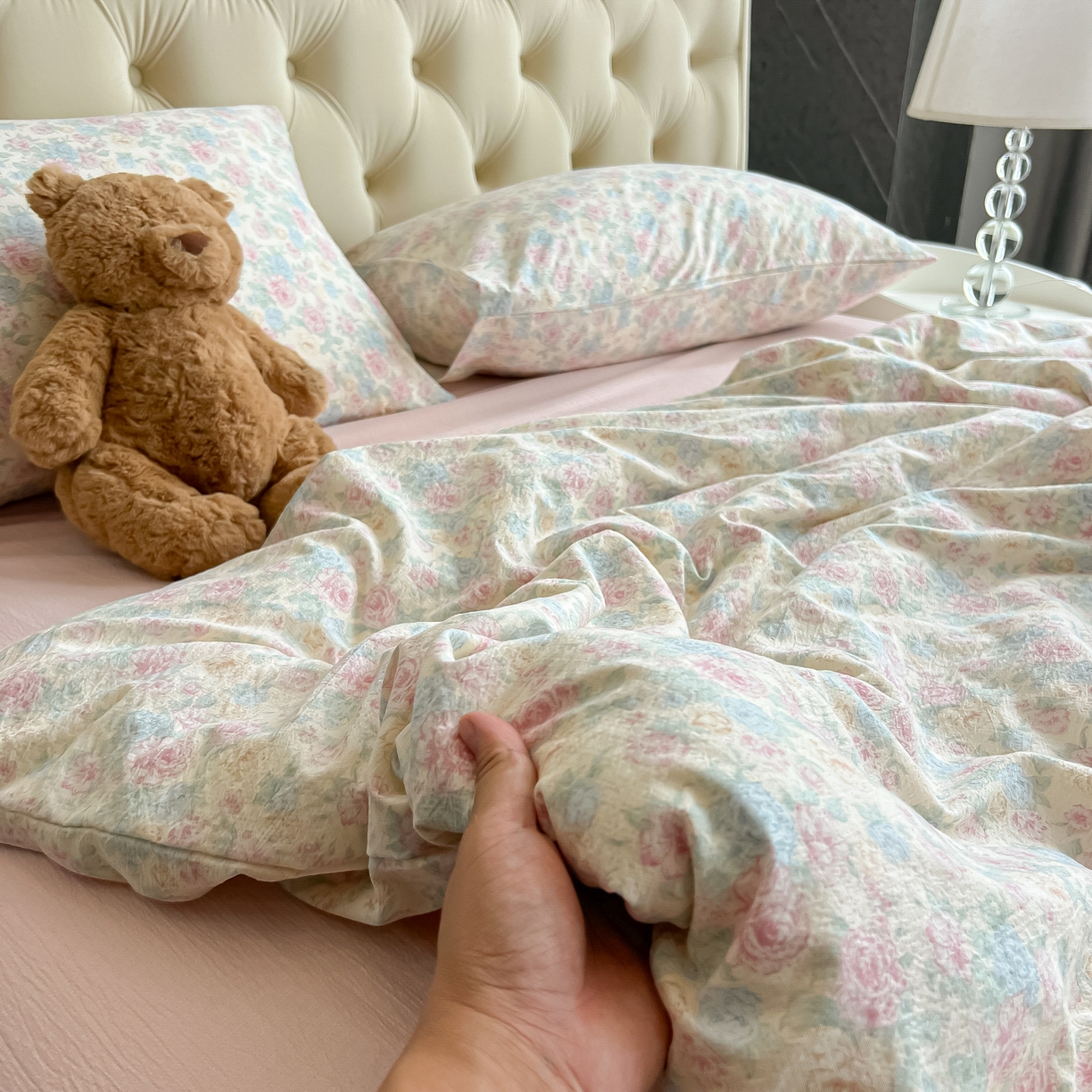 91家纺网 家纺一手货源 找家纺 韩巢家纺 2025新款双层纱床上用品四件套热销款超柔学生宿舍床单被套三件套 童话花岛