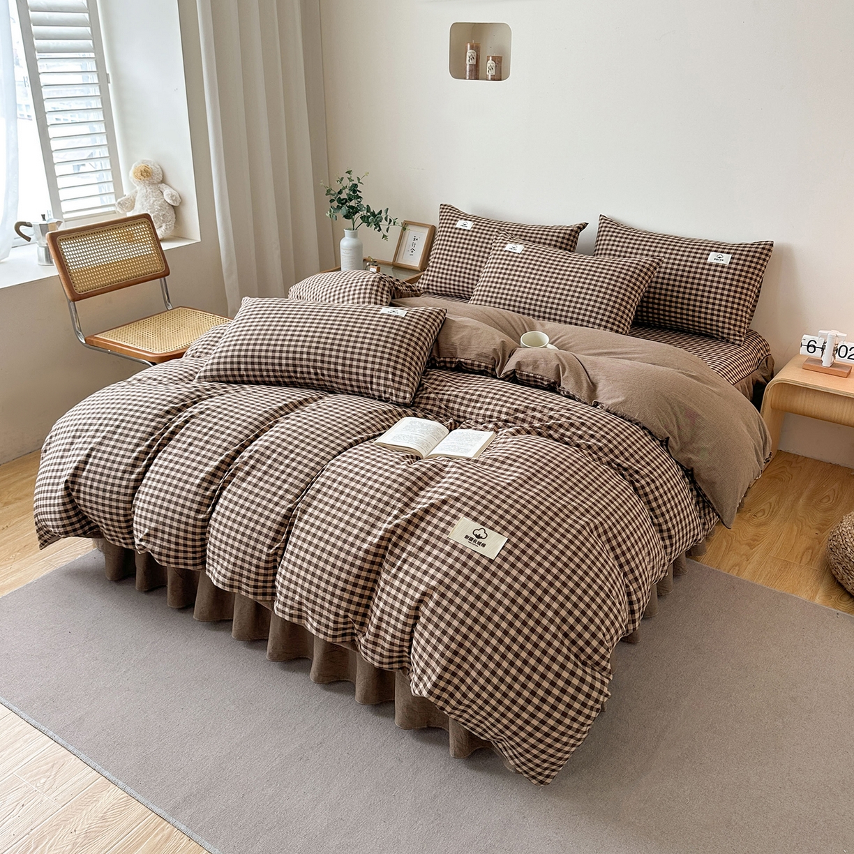 91家纺网 家纺一手货源 找家纺 笠裙家纺 2025新款A类色织全棉纯棉水洗棉床裙四件套 芸素咖