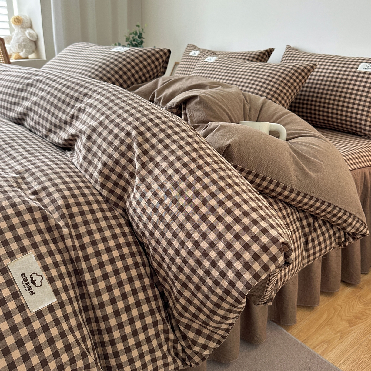 91家纺网 家纺一手货源 找家纺 笠裙家纺 2025新款A类色织全棉纯棉水洗棉床裙四件套 芸素咖