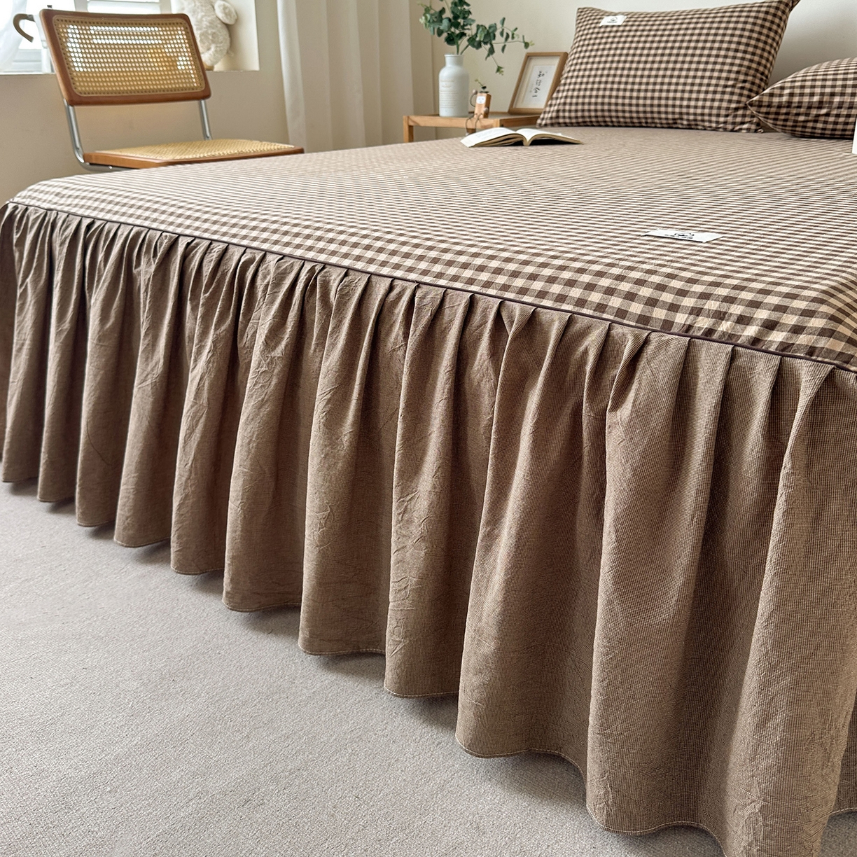 91家纺网 家纺一手货源 找家纺 笠裙家纺 2025新款A类色织全棉纯棉水洗棉床裙四件套 芸素咖