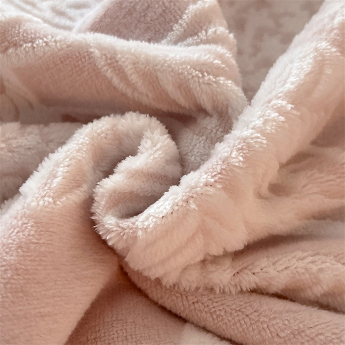 91家纺网 家纺一手货源 找家纺 诺梵 2025新款8斤立体雕花牛奶绒四件套_控价标准高于139，加大高于149 无尽夏-豆沙