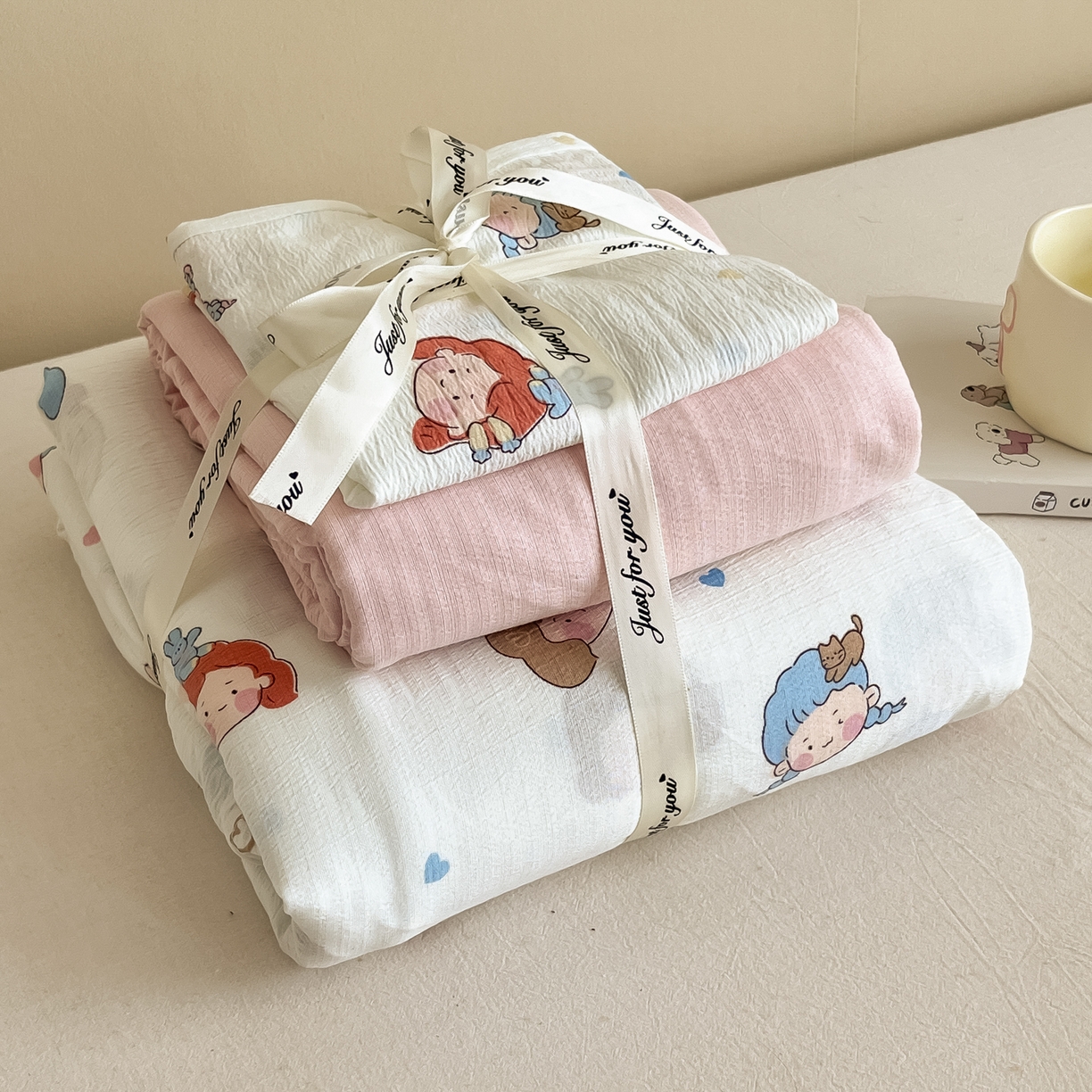 91家纺网 家纺一手货源 找家纺 韩巢家纺 2025新款双层纱床上用品四件套热销款超柔学生宿舍床单被套三件套 童话女孩