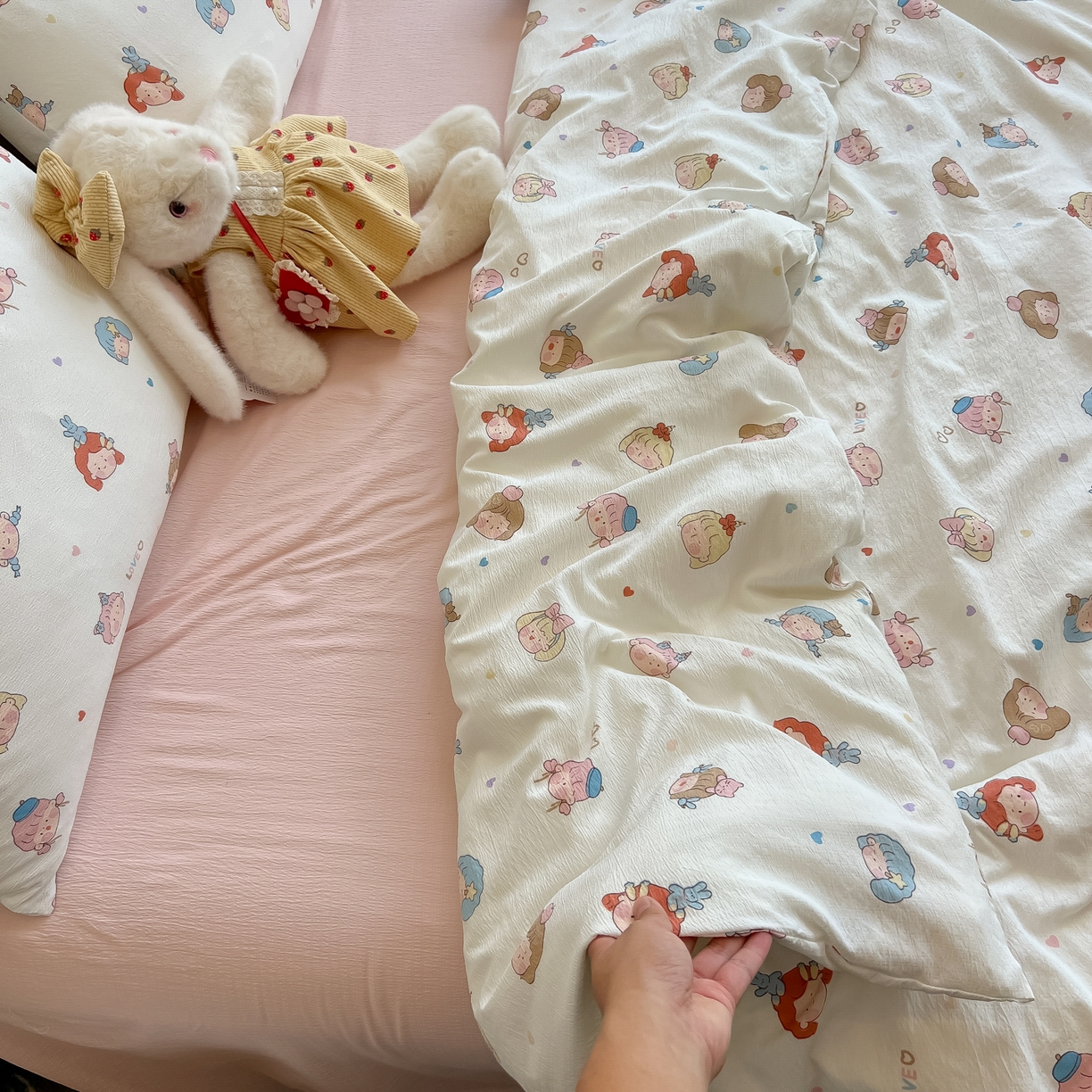 91家纺网 家纺一手货源 找家纺 韩巢家纺 2025新款双层纱床上用品四件套热销款超柔学生宿舍床单被套三件套 童话女孩