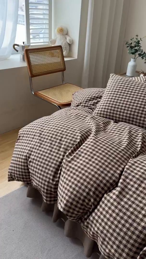 91家纺网 家纺一手货源 找家纺 笠裙家纺 2025新款A类色织全棉纯棉水洗棉床裙四件套 芸素咖