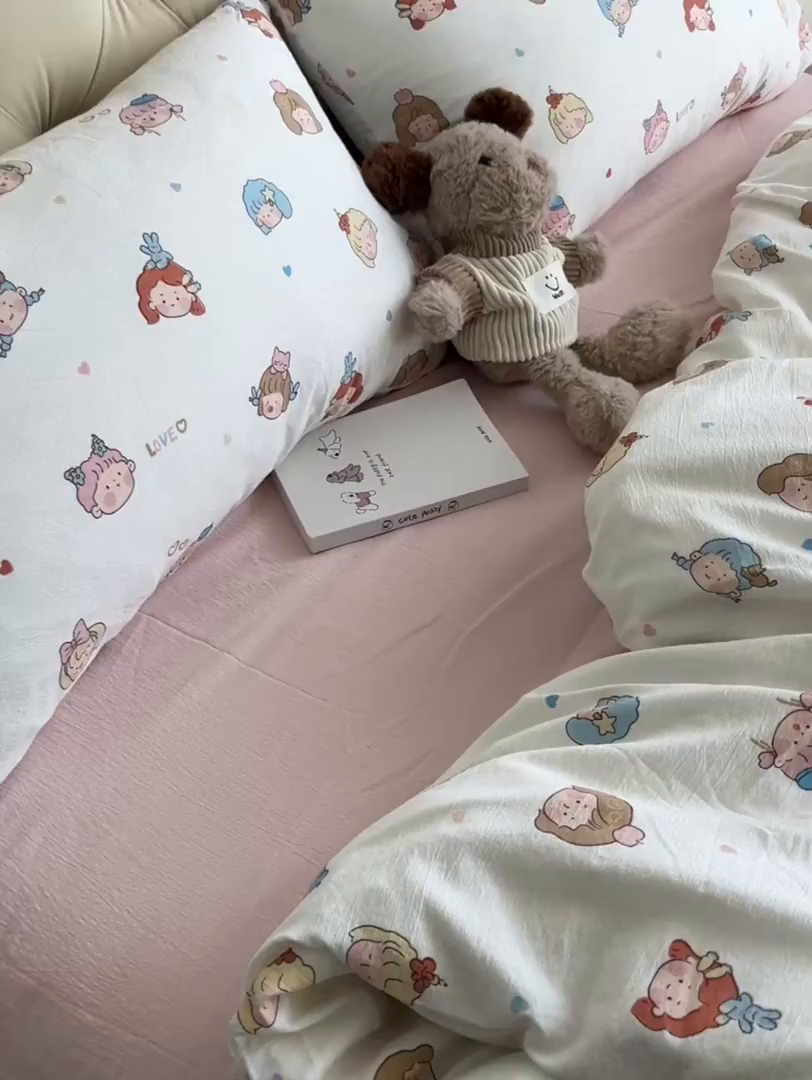 91家纺网 家纺一手货源 找家纺 韩巢家纺 2025新款双层纱床上用品四件套热销款超柔学生宿舍床单被套三件套 童话女孩