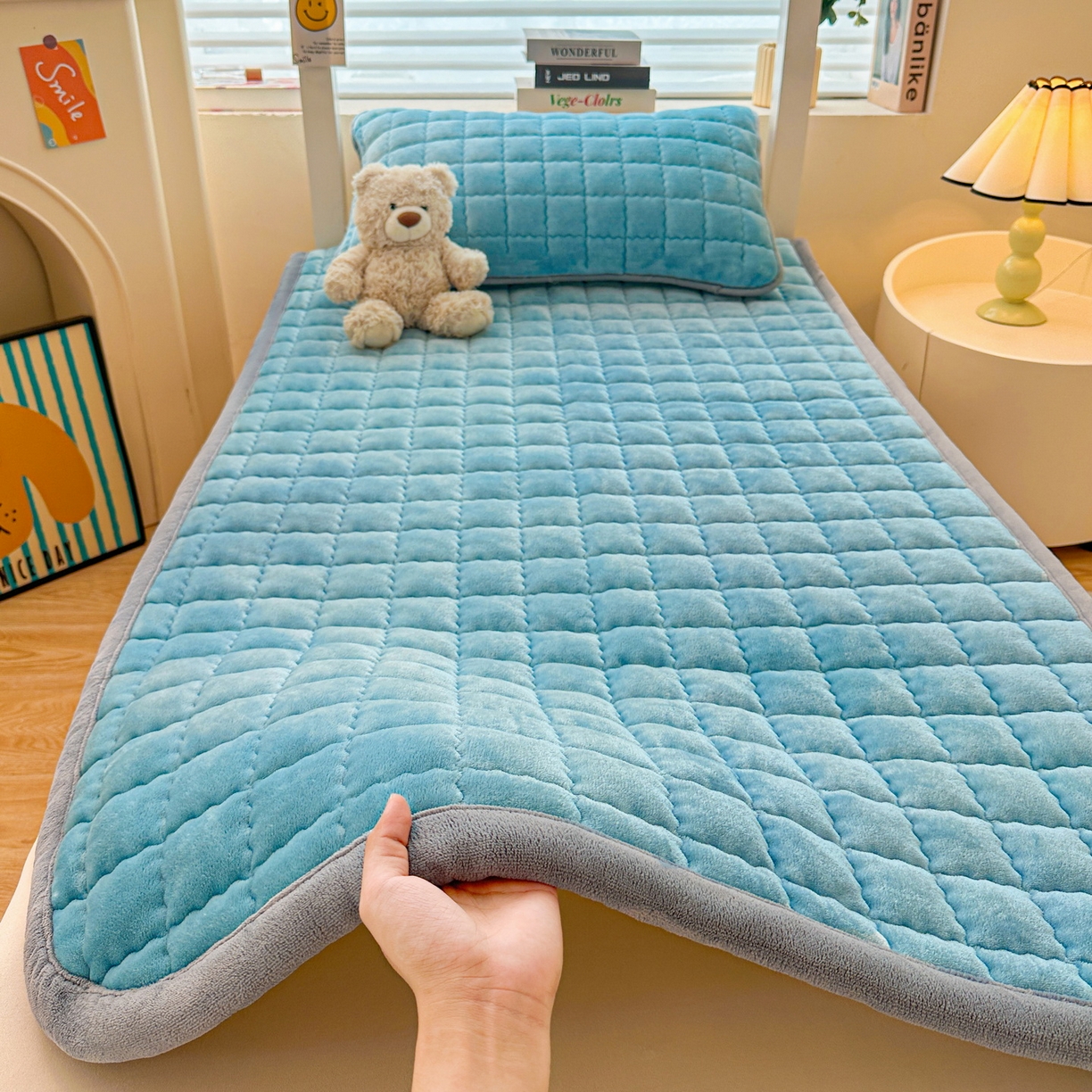 91家纺网 家纺一手货源 找家纺 （总）爱思凯家纺 2025新款水晶边-牛奶绒学生床褥-第三批