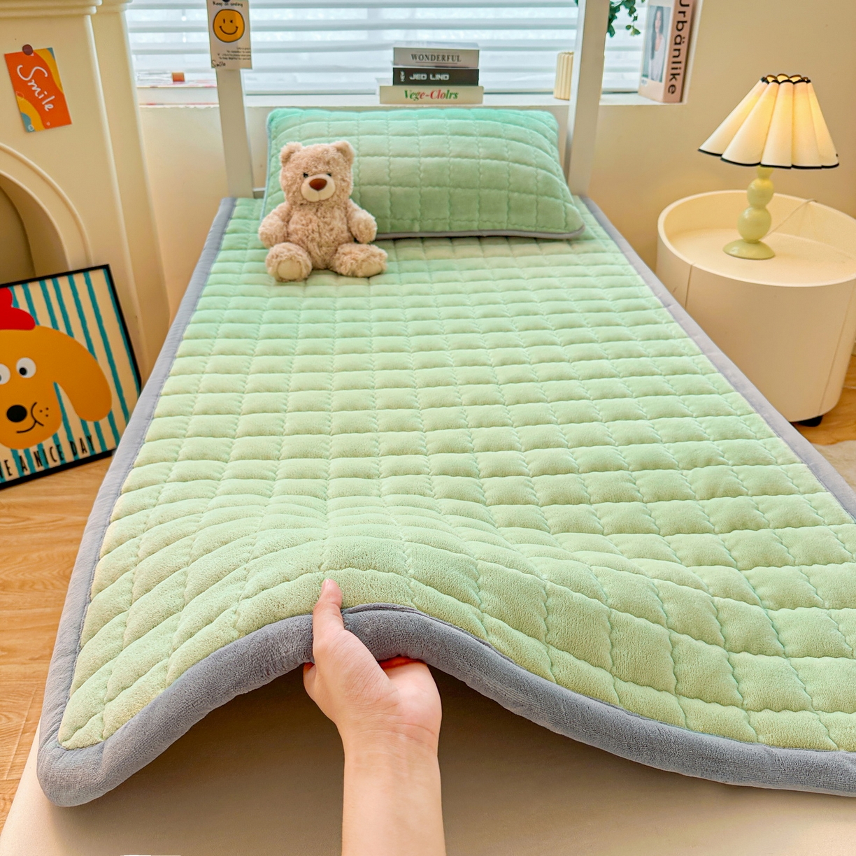 91家纺网 家纺一手货源 找家纺 （总）爱思凯家纺 2025新款水晶边-牛奶绒学生床褥-第三批