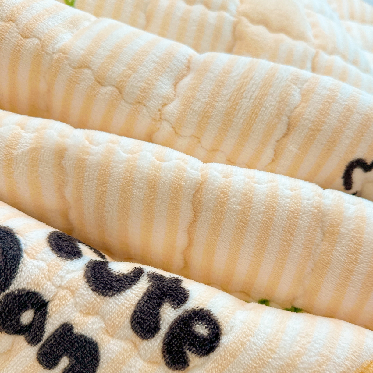 91家纺网 家纺一手货源 找家纺 （总）爱思凯家纺 2025新款水晶边-牛奶绒学生床褥-第三批