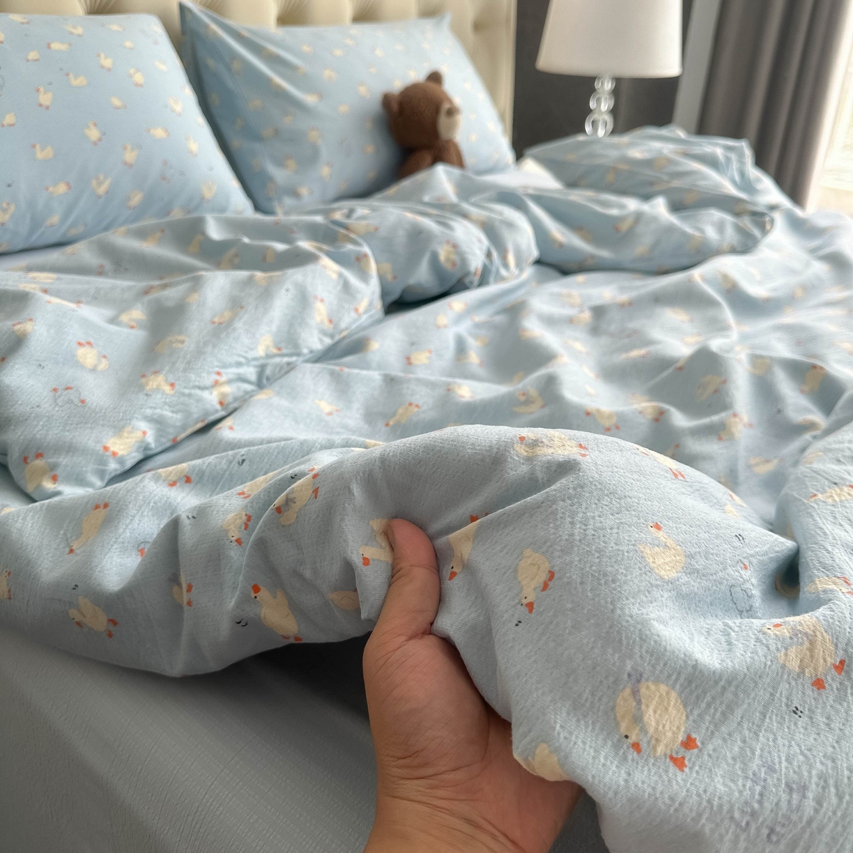 91家纺网 家纺一手货源 找家纺 韩巢家纺 2025新款双层纱床上用品四件套热销款超柔学生宿舍床单被套三件套 向天歌大鹅