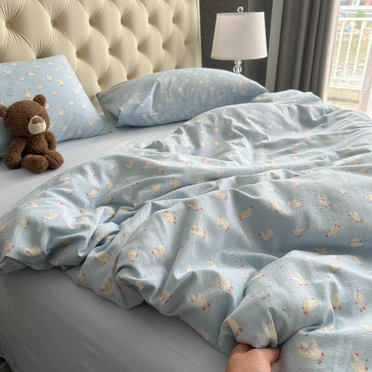 91家纺网 家纺一手货源 找家纺 韩巢家纺 2025新款双层纱床上用品四件套热销款超柔学生宿舍床单被套三件套 向天歌大鹅