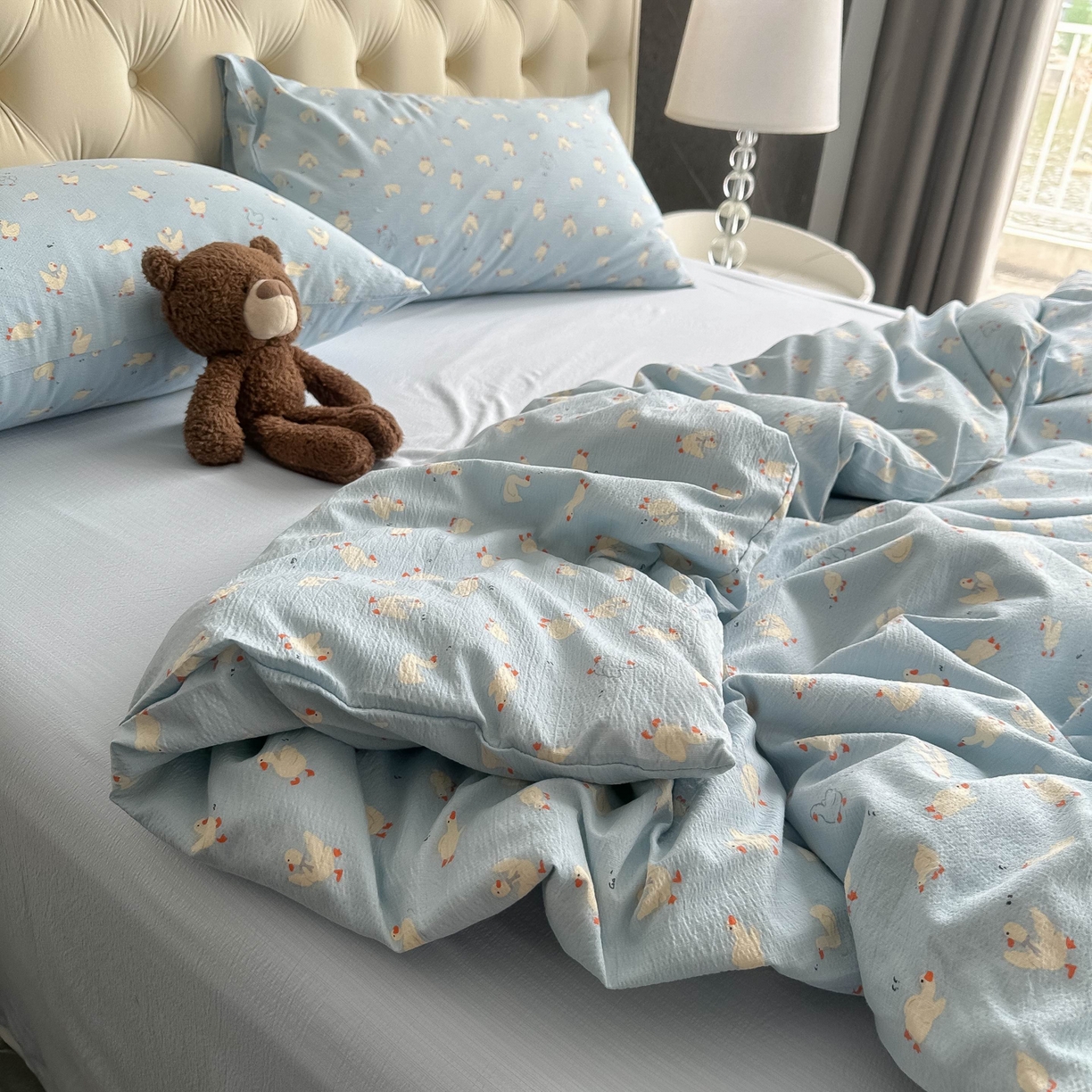 91家纺网 家纺一手货源 找家纺 韩巢家纺 2025新款双层纱床上用品四件套热销款超柔学生宿舍床单被套三件套 向天歌大鹅