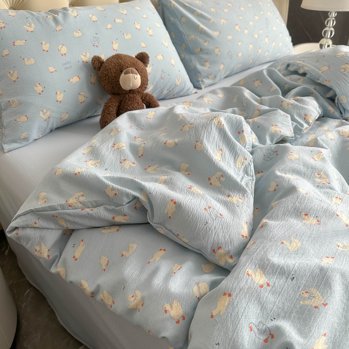 91家纺网 家纺一手货源 找家纺 韩巢家纺 2025新款双层纱床上用品四件套热销款超柔学生宿舍床单被套三件套 向天歌大鹅