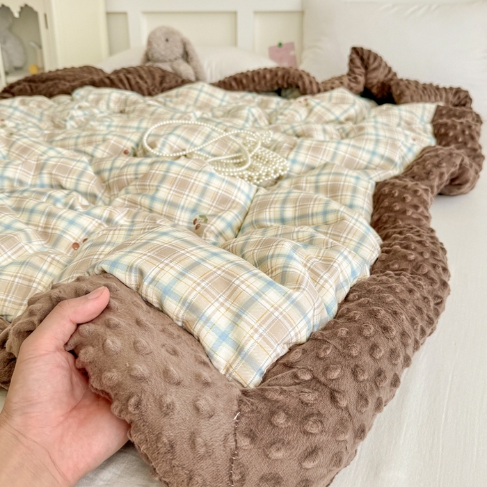 91家纺网 家纺一手货源 找家纺 宜梦家居 2025新款全棉纯棉豆豆被被子被芯 BT-色织樱桃