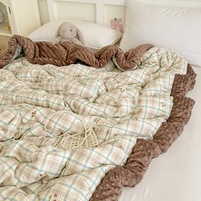 91家纺网 家纺一手货源 找家纺 宜梦家居 2025新款全棉纯棉豆豆被被子被芯 BT-色织樱桃