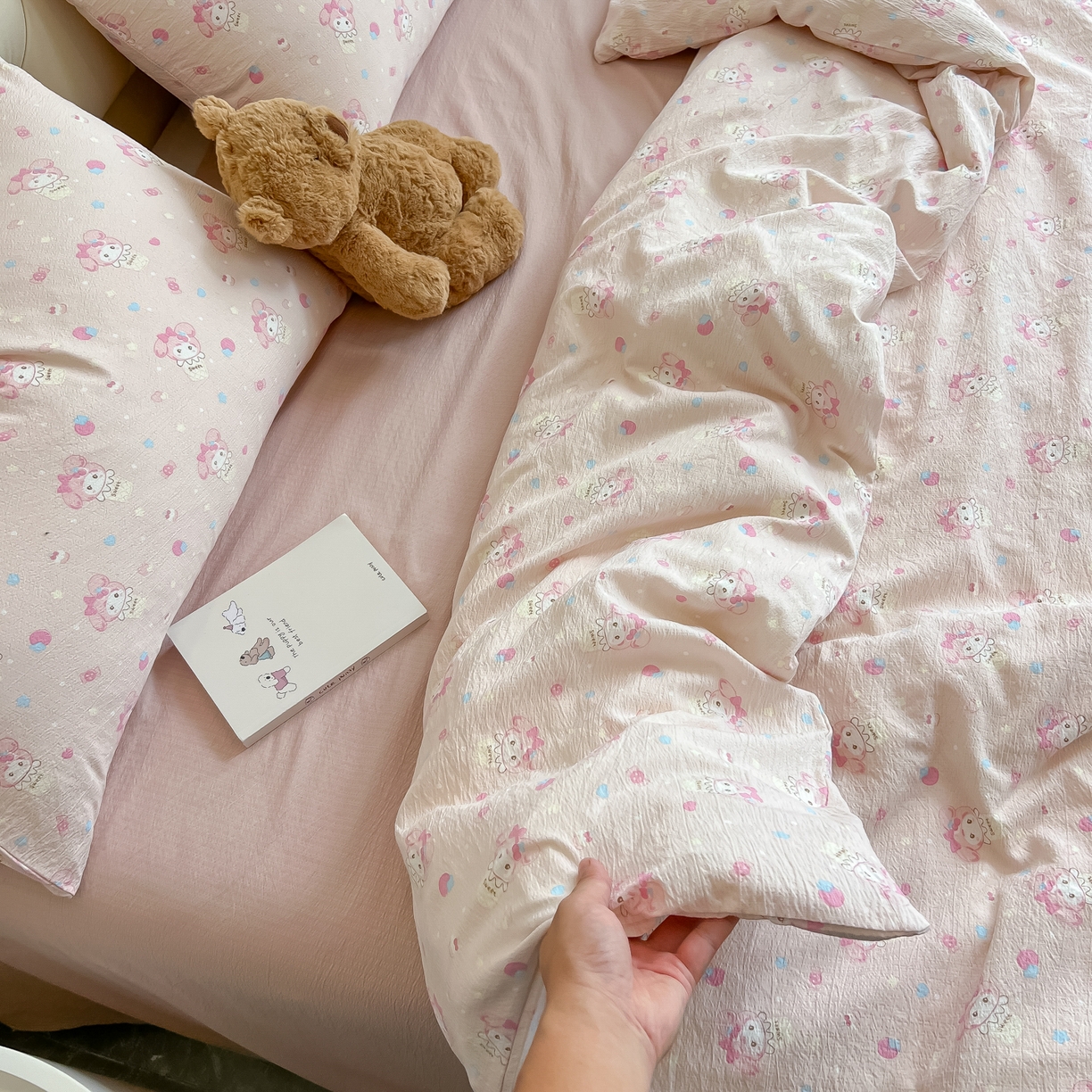 91家纺网 家纺一手货源 找家纺 韩巢家纺 2025新款双层纱床上用品四件套热销款超柔学生宿舍床单被套三件套 小美冰激凌