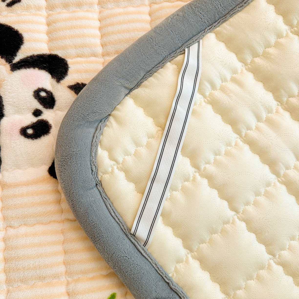 91家纺网 家纺一手货源 找家纺 （总）爱思凯家纺 2025新款水晶边-牛奶绒学生床褥-第三批