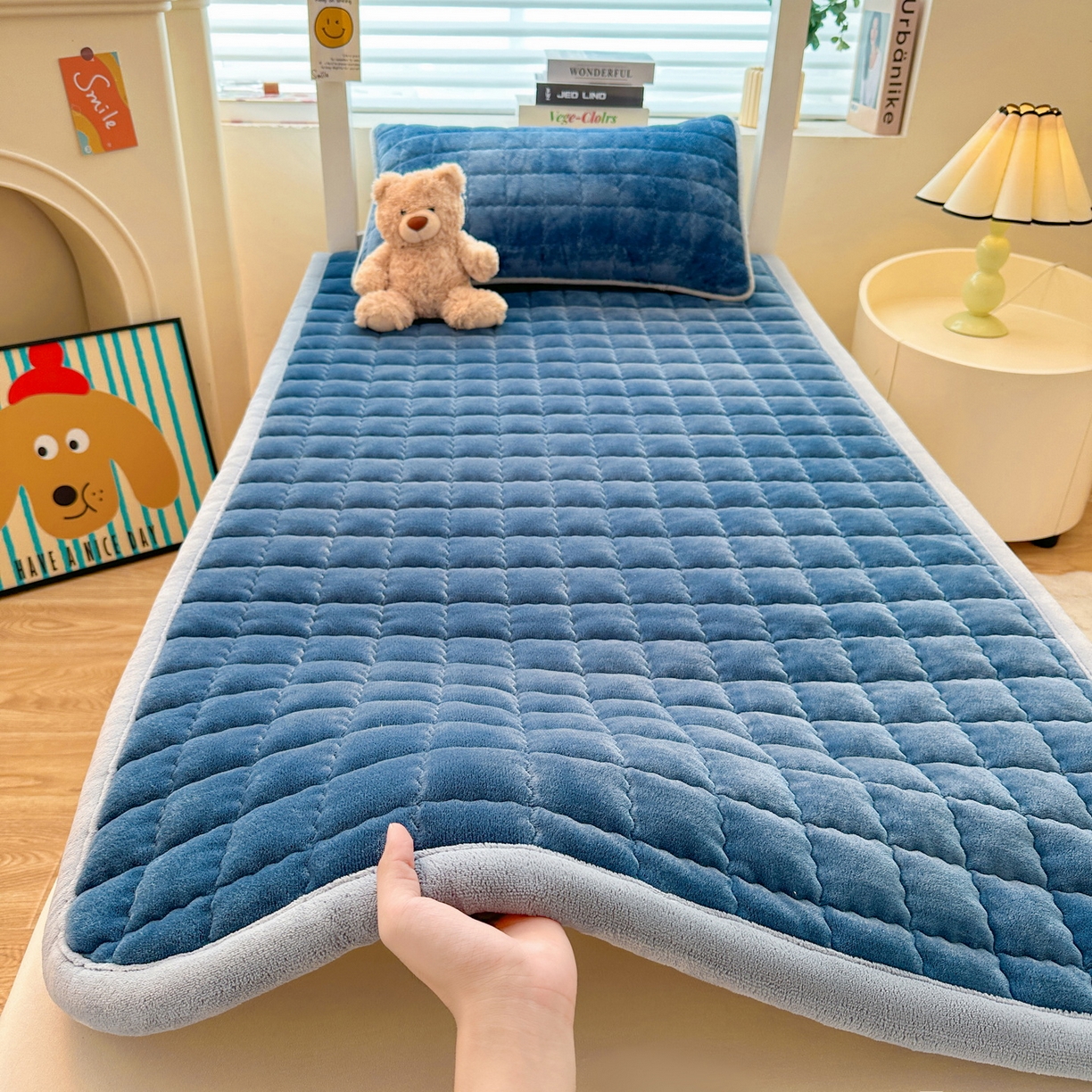 91家纺网 家纺一手货源 找家纺 （总）爱思凯家纺 2025新款水晶边-牛奶绒学生床褥-第三批