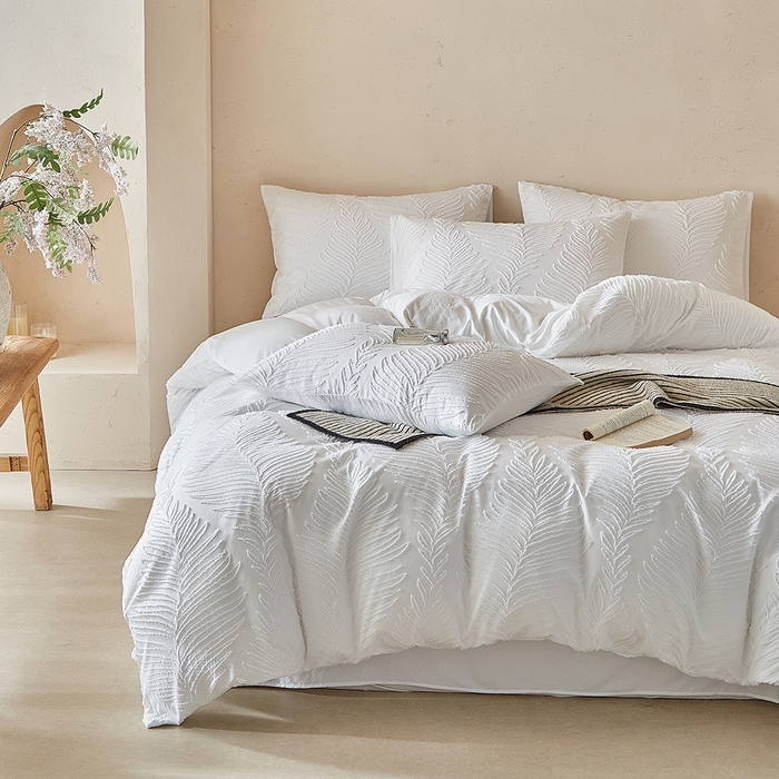 91家纺网 家纺一手货源 找家纺 缘生活  2025年新款剪花针叶四件套四季款（民宿首选） 剪花针叶-白色