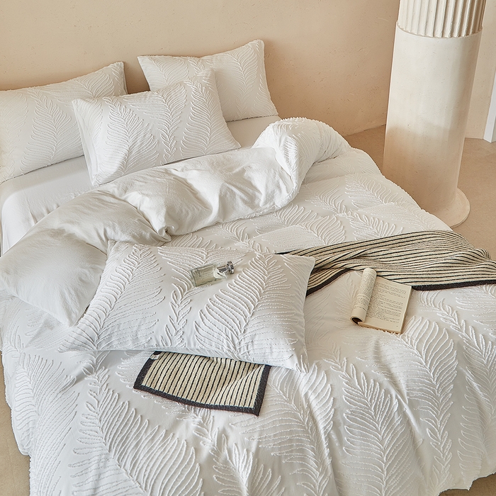 91家纺网 家纺一手货源 找家纺 缘生活  2025年新款剪花针叶四件套四季款（民宿首选） 剪花针叶-白色