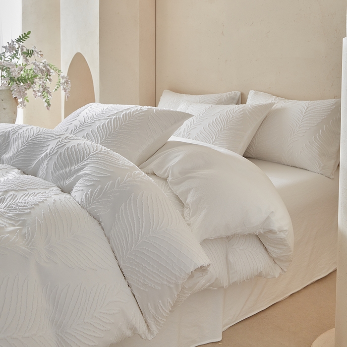 91家纺网 家纺一手货源 找家纺 缘生活  2025年新款剪花针叶四件套四季款（民宿首选） 剪花针叶-白色