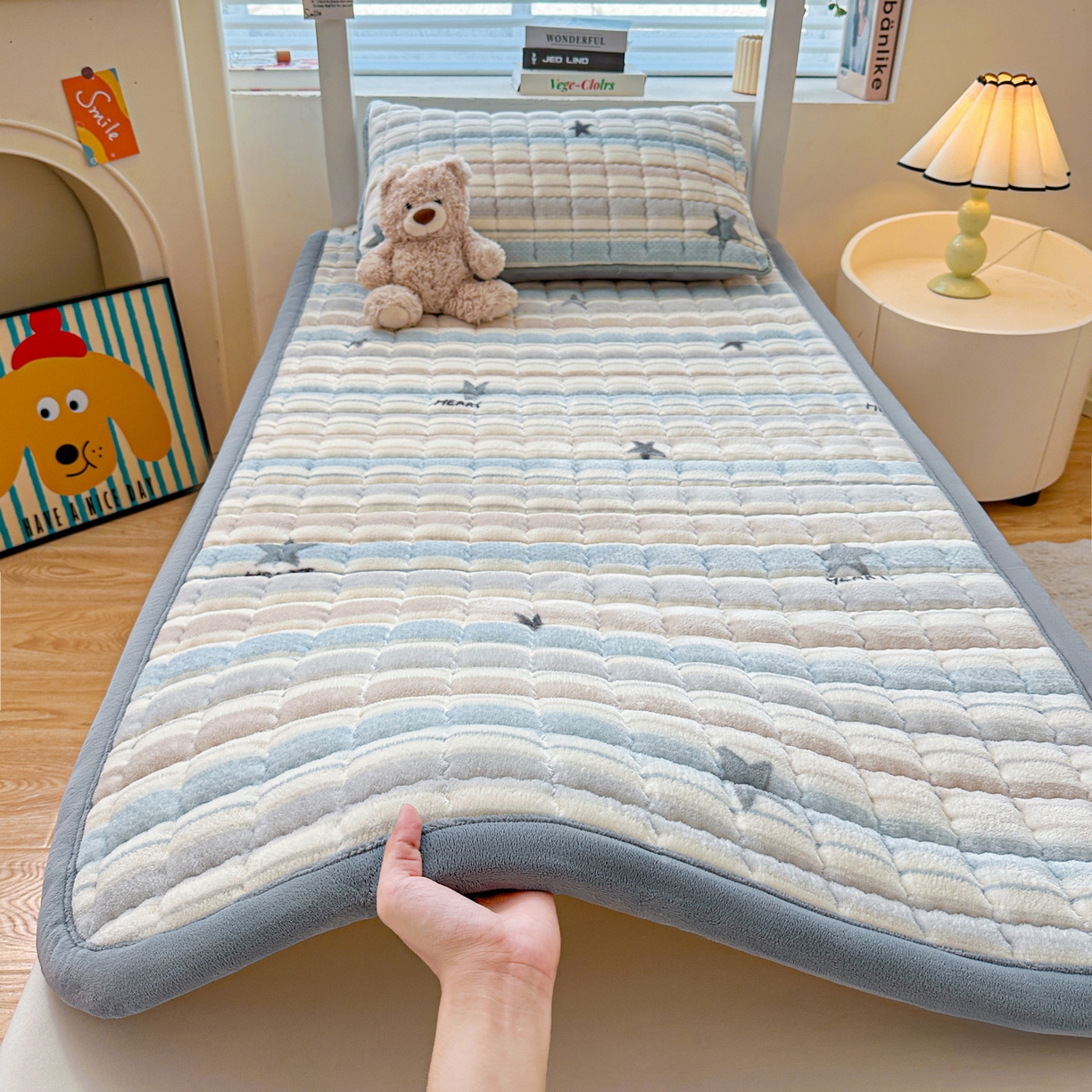 91家纺网 家纺一手货源 找家纺 （总）爱思凯家纺 2025新款水晶边-牛奶绒学生床褥-第三批