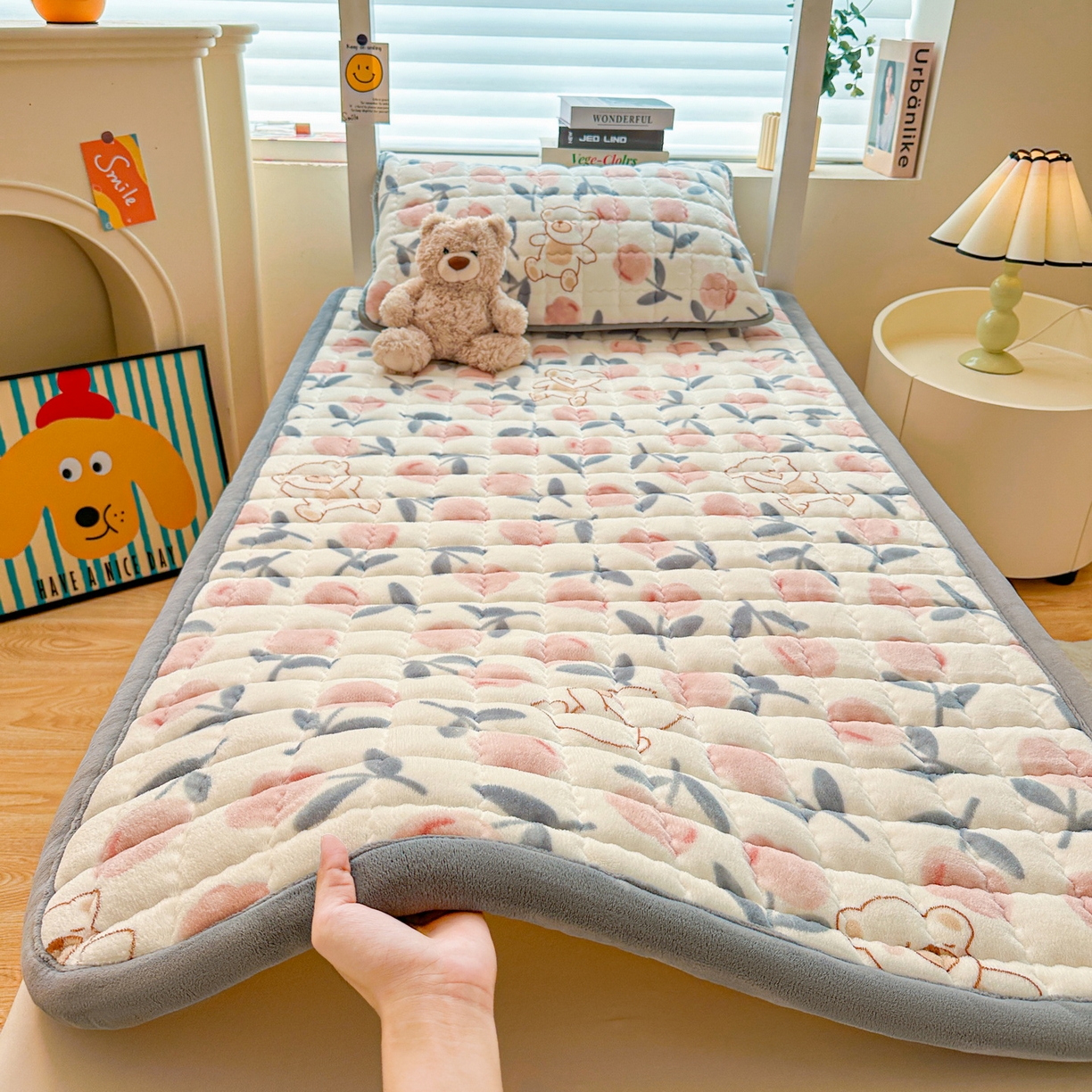 91家纺网 家纺一手货源 找家纺 （总）爱思凯家纺 2025新款水晶边-牛奶绒学生床褥-第三批