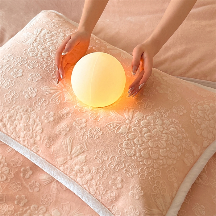 91家纺网 家纺一手货源 找家纺 诺梵 2025新款8斤立体雕花牛奶绒四件套_控价标准高于139，加大高于149 绣球花束-粉玉