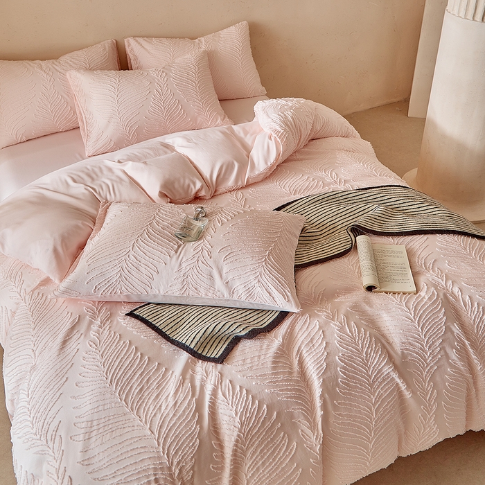 91家纺网 家纺一手货源 找家纺 缘生活  2025年新款剪花针叶四件套四季款（民宿首选） 剪花针叶-浅粉