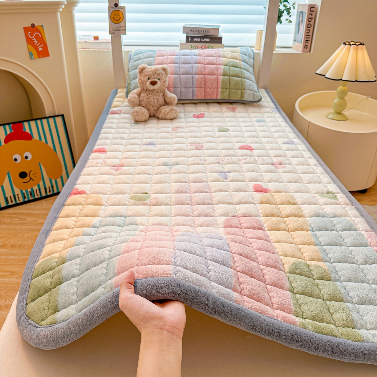 91家纺网 家纺一手货源 找家纺 （总）爱思凯家纺 2025新款水晶边-牛奶绒学生床褥-第三批