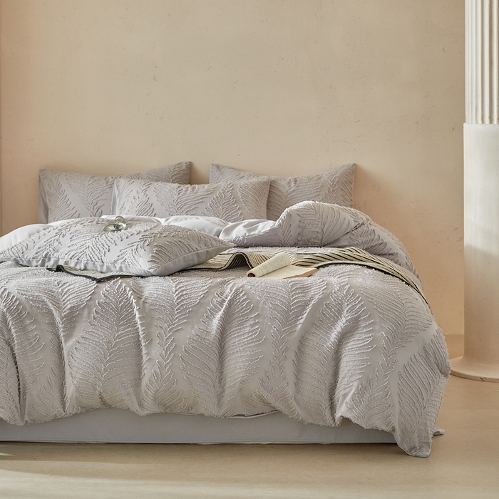 91家纺网 家纺一手货源 找家纺 缘生活  2025年新款剪花针叶四件套四季款（民宿首选） 剪花针叶-浅灰