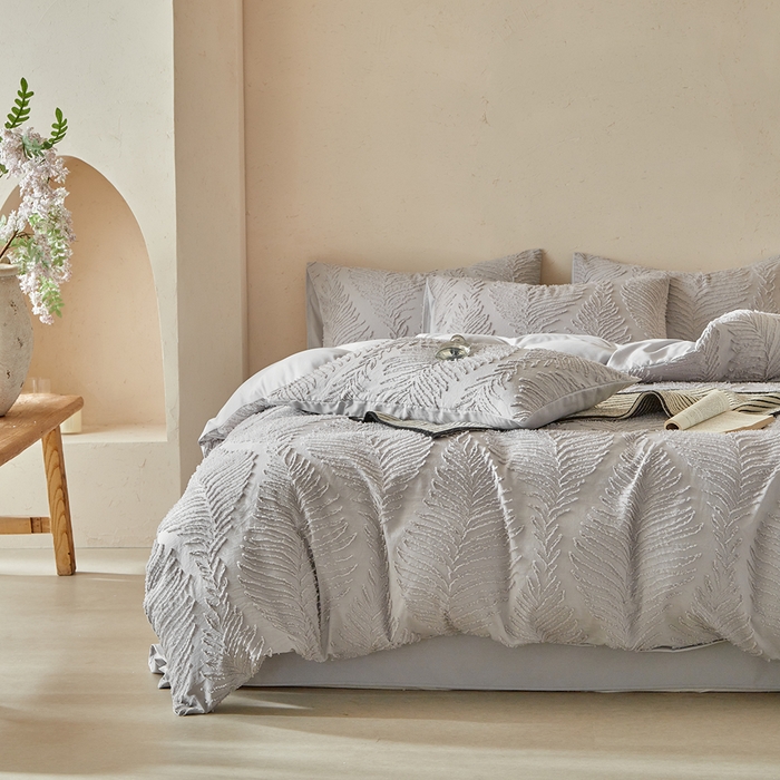 91家纺网 家纺一手货源 找家纺 缘生活  2025年新款剪花针叶四件套四季款（民宿首选） 剪花针叶-浅灰